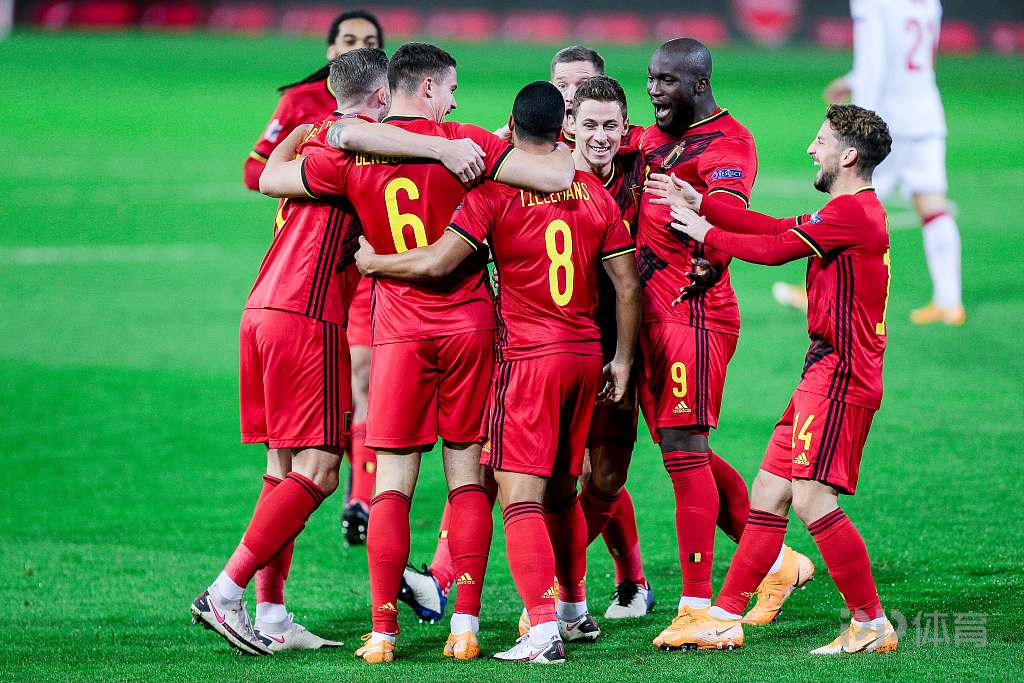 墨西哥队实力雄厚，稳居榜首