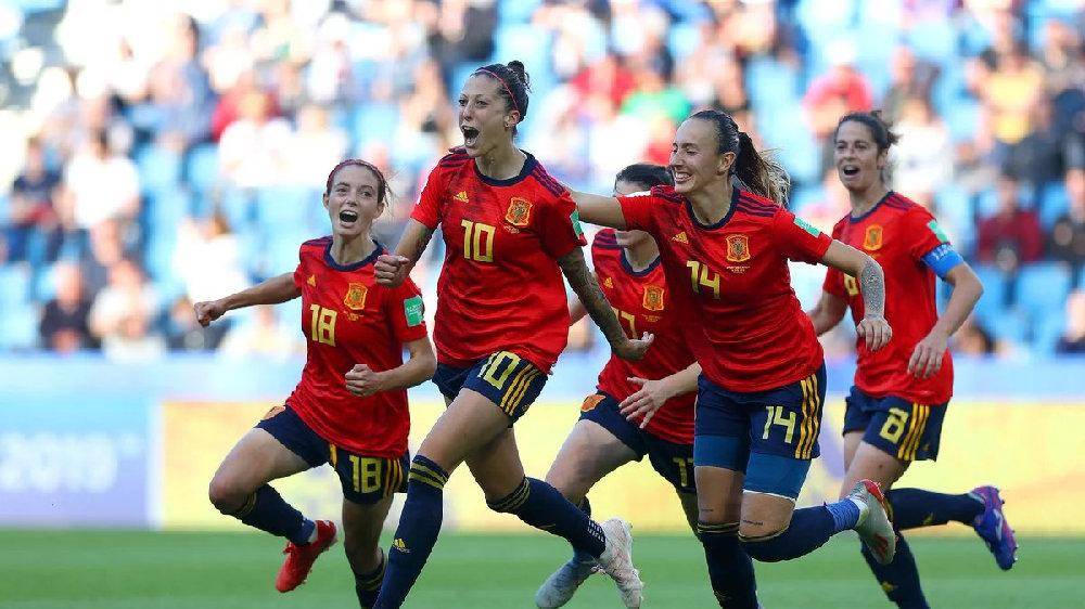 世俱杯改制-关于西班牙-输给瑞典，惨遭淘汰出局的信息