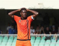 包含斯佩齐亚客场大胜，保级前途一片光明的词条