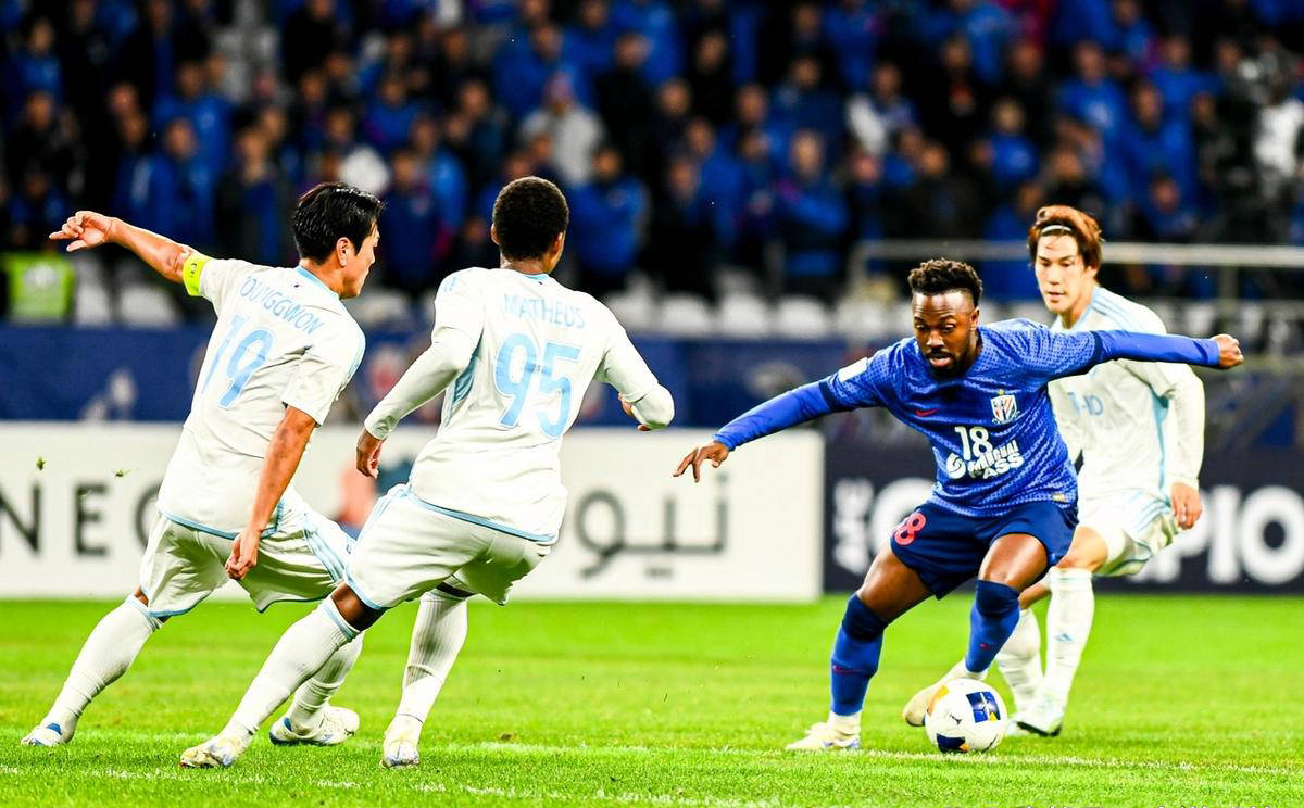 包含费尔南多继续高效发挥，球队迎来胜利的词条