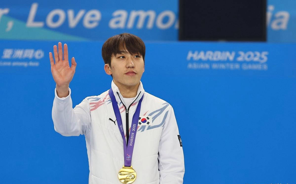 韩国选手在精彩比赛中获得第三名