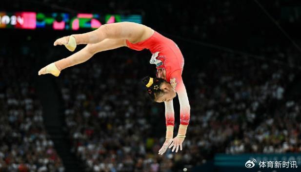 世俱杯时间-罗马尼亚体操选手勇夺金牌，质问世界