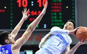 世俱杯赛程-竞技场上波澜起伏，胜负甚难预料