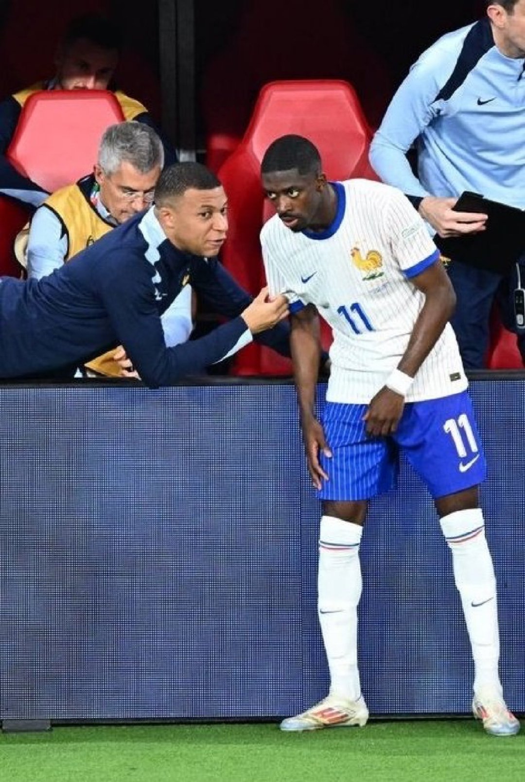 荷兰队:与加拿大战平