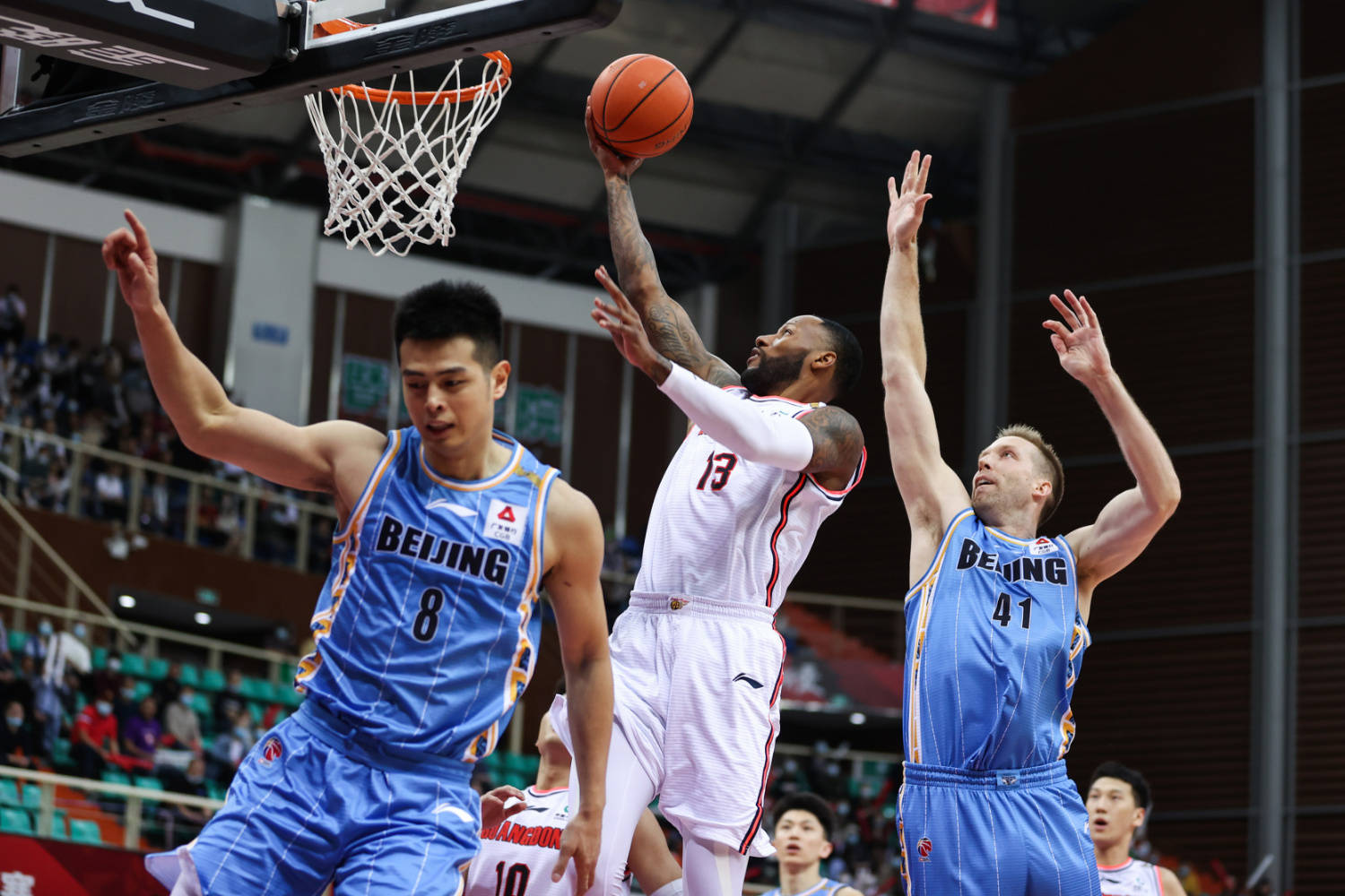 世俱杯赛程-浙江男篮赢球后愈发坚定，冲击前八的简单介绍