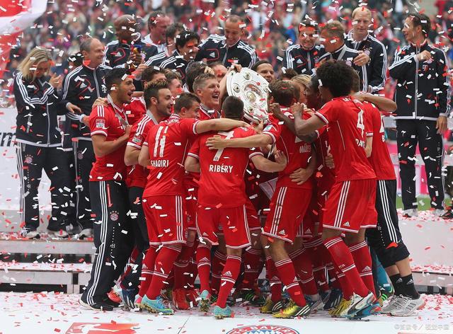 世俱杯2025-拜仁慕尼黑再次摘得胜利，霸气横扫对手