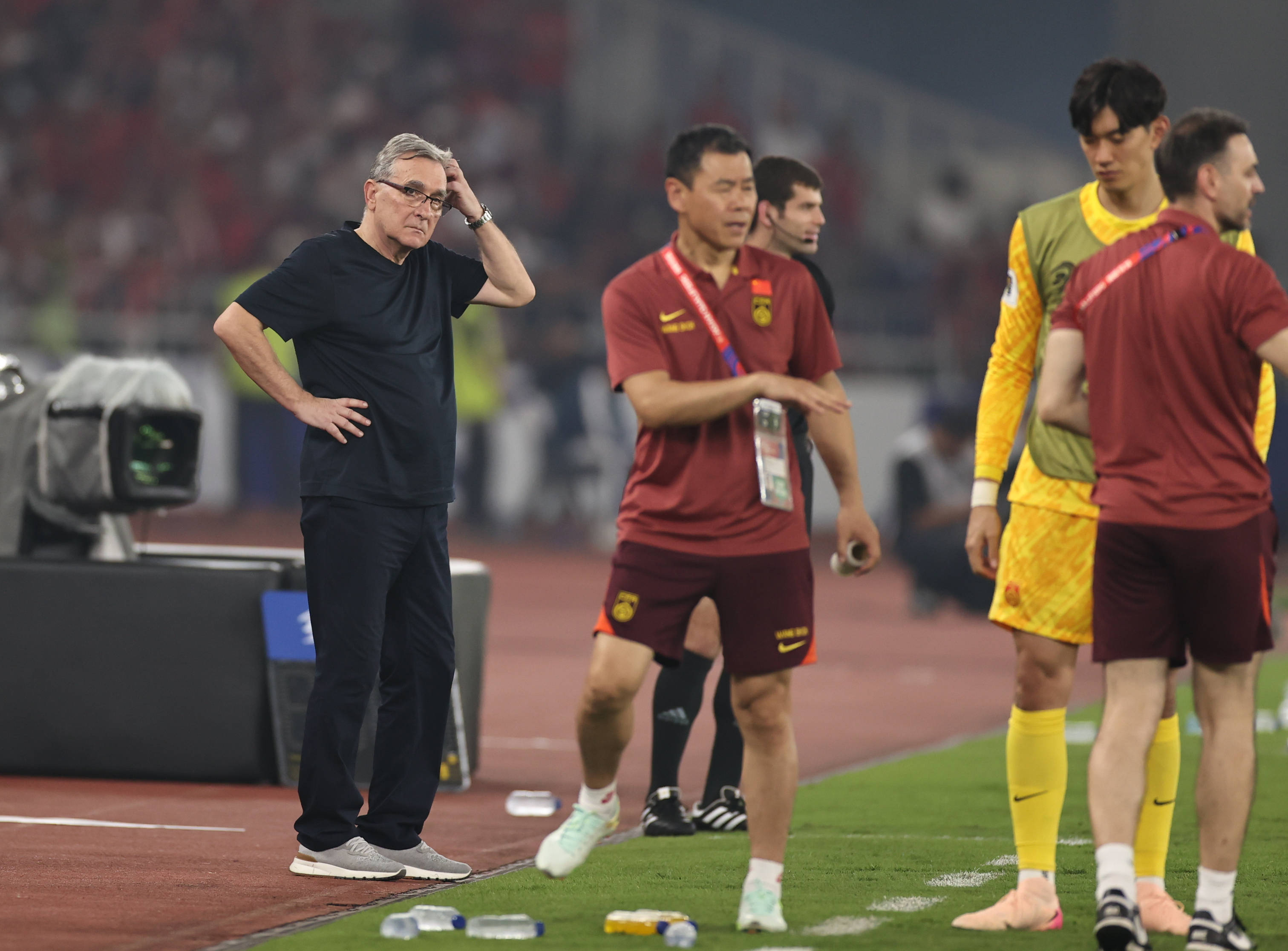 世俱杯赛程-尼斯队主场失利，主帅急需调整战术