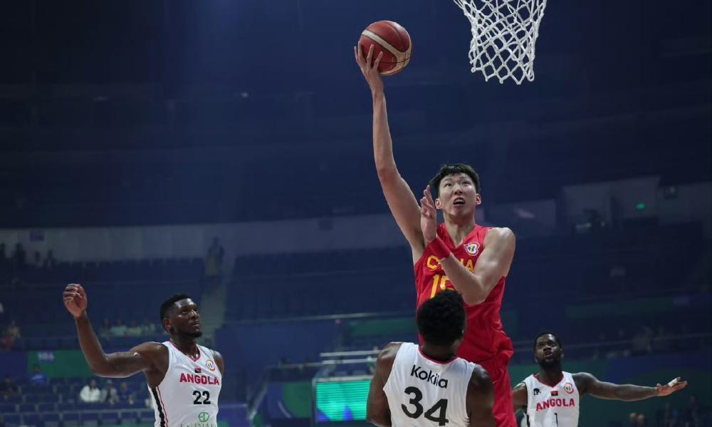 球队气势如虹，大比分战胜对手