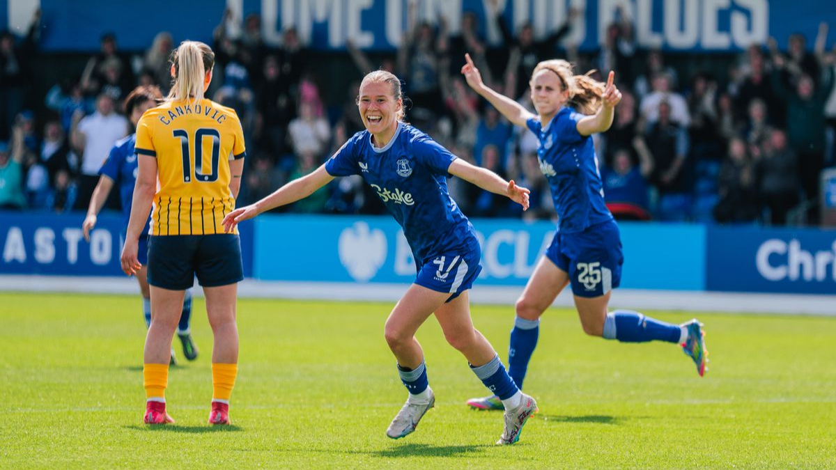 世俱杯2025-荷兰女足队员表现出色，轻松打进比赛半决赛