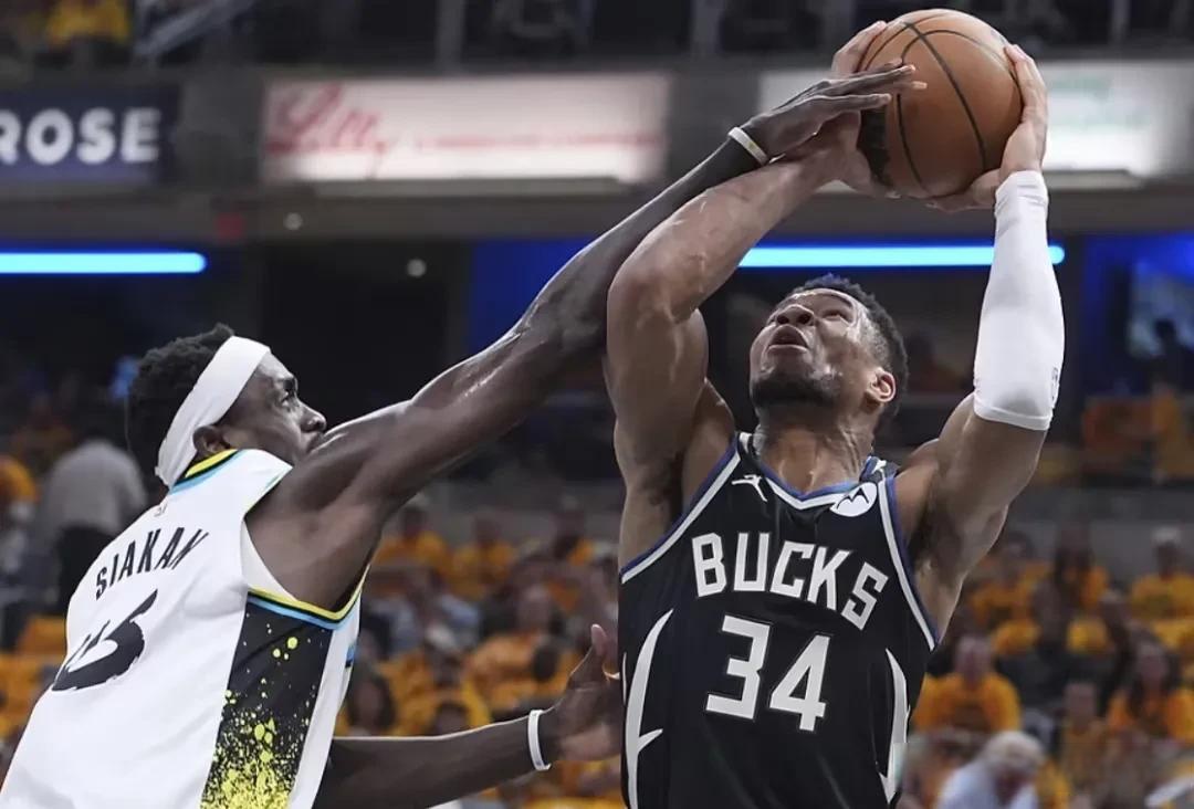 世俱杯决赛-雄鹿客场大胜开拓者，字母哥砍下40+横扫对手的简单介绍