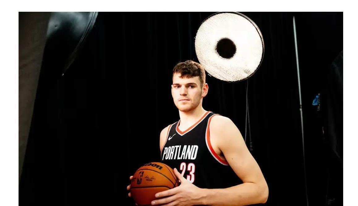 开拓者主场失利，球队主帅遭遇质疑