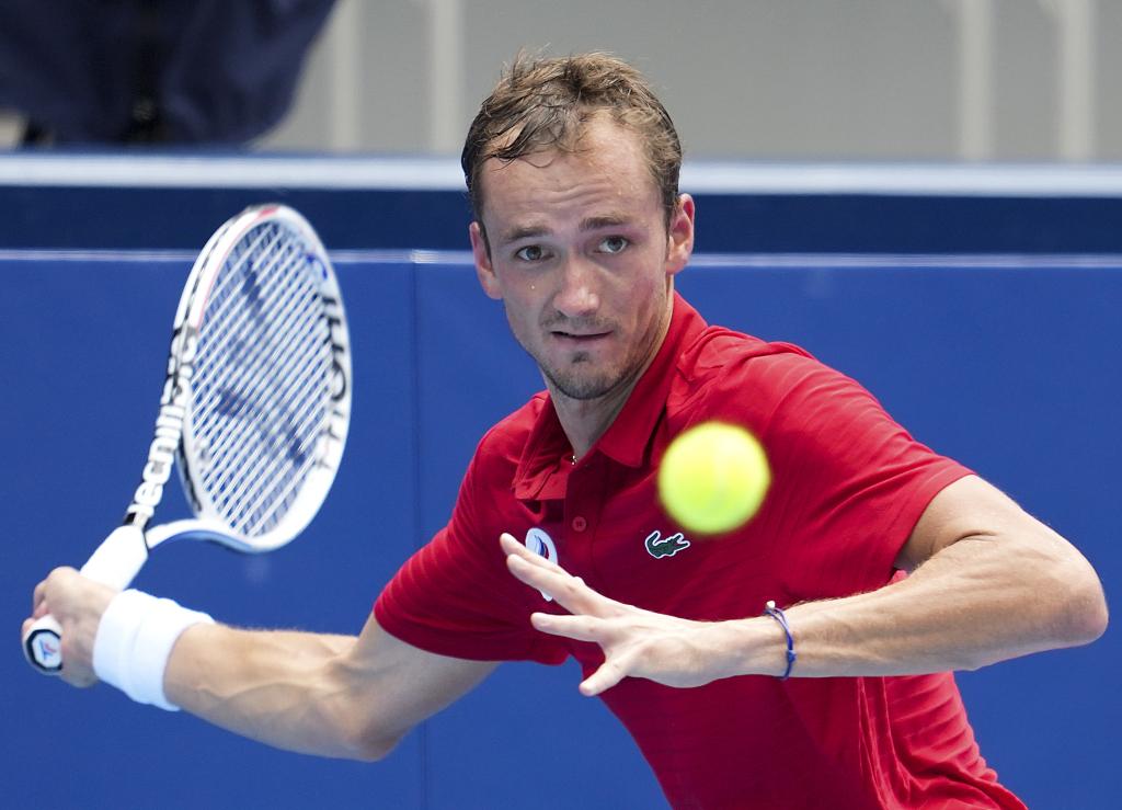 世俱杯2025-俄罗斯田径运动员破纪录，夺得第一名