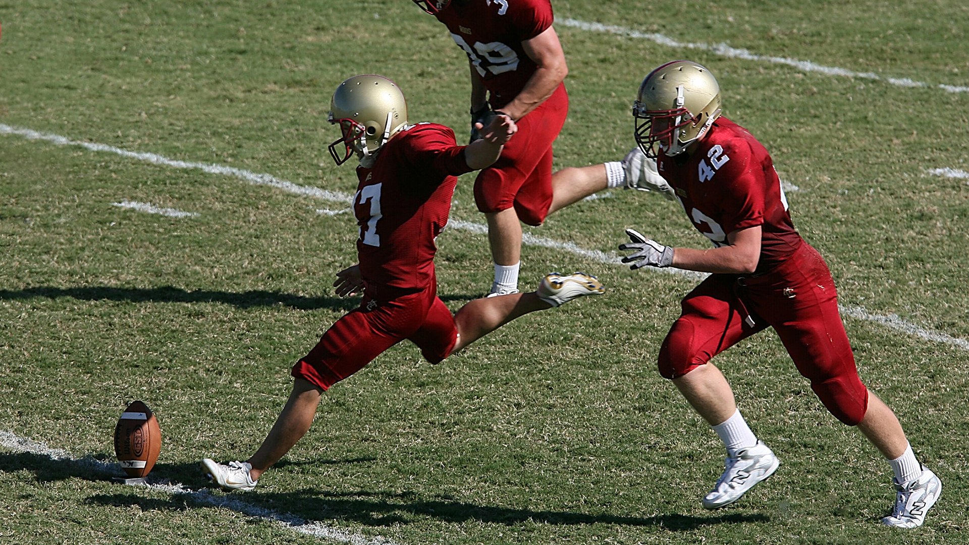 跨界神迹，姆巴佩双线统治足球与篮球的虚拟对决